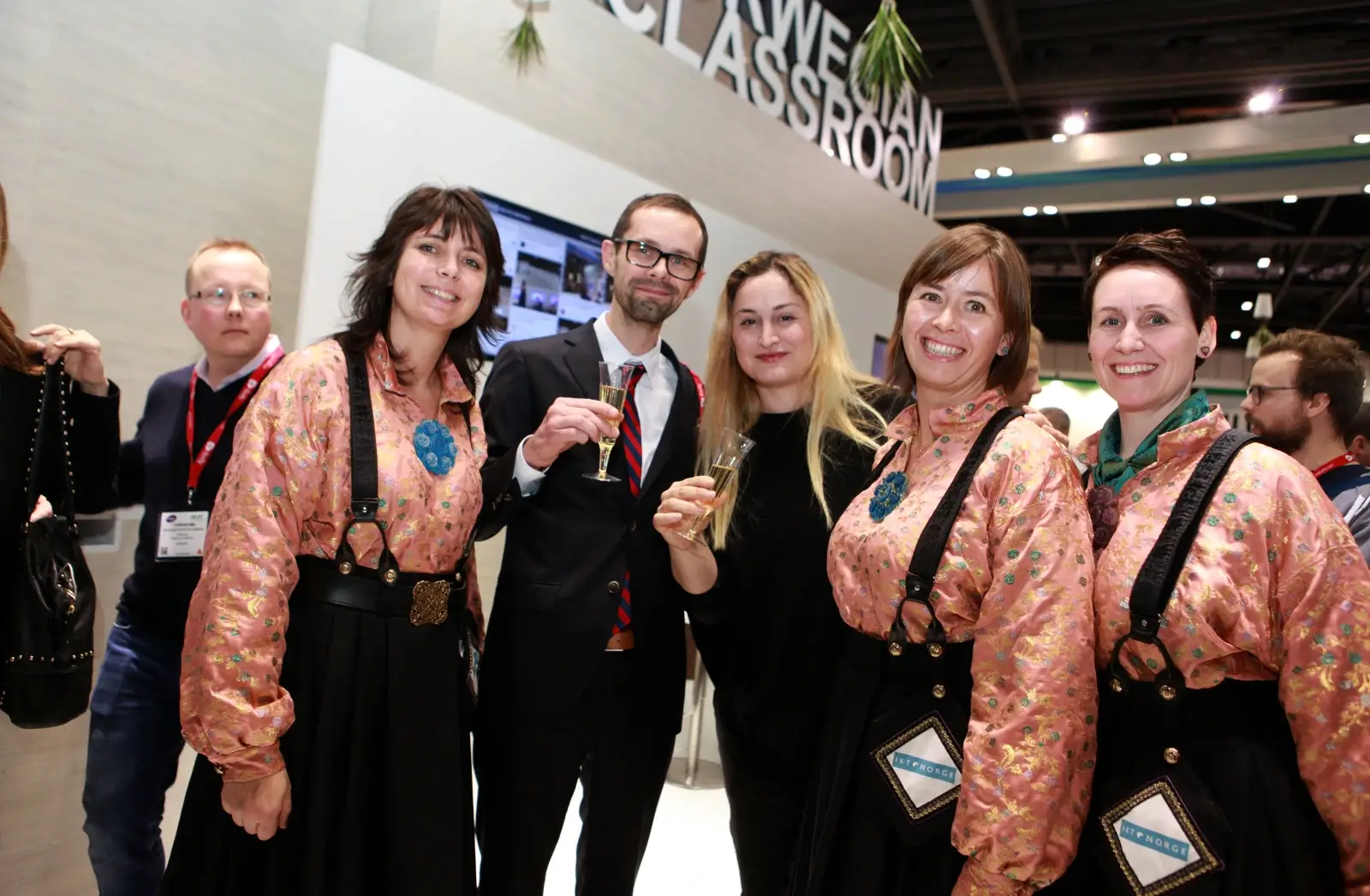 Vil revitalisere Daisy - har satt Yngve på saken daisy motte sammen med heidi austlid statssekretaer dilek ayhan og byraad i oslo hallstein bjercke