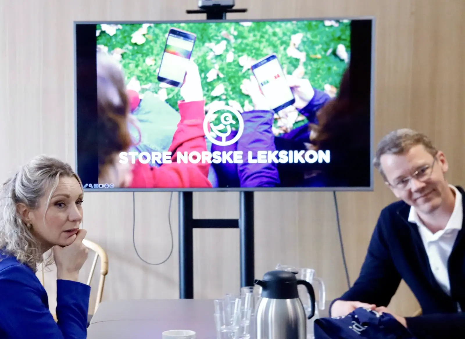 digitaliseringsminister karianne tung og sjefredaktor i store norske leksiko erik bolstad