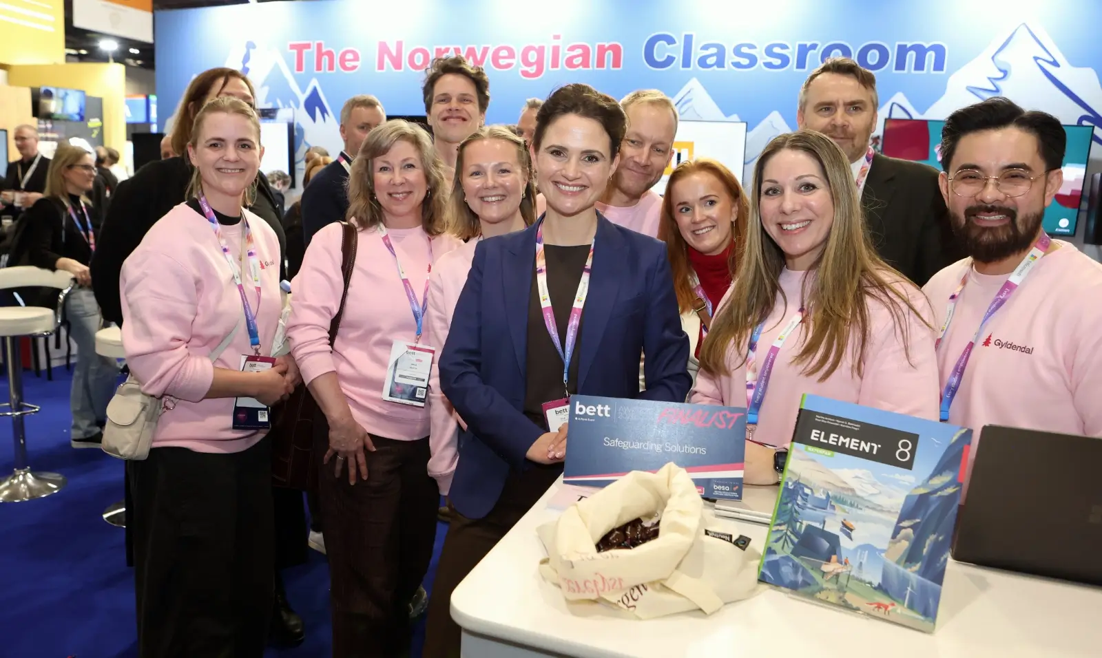 kari nessa nortun pa gyldendal sin stand