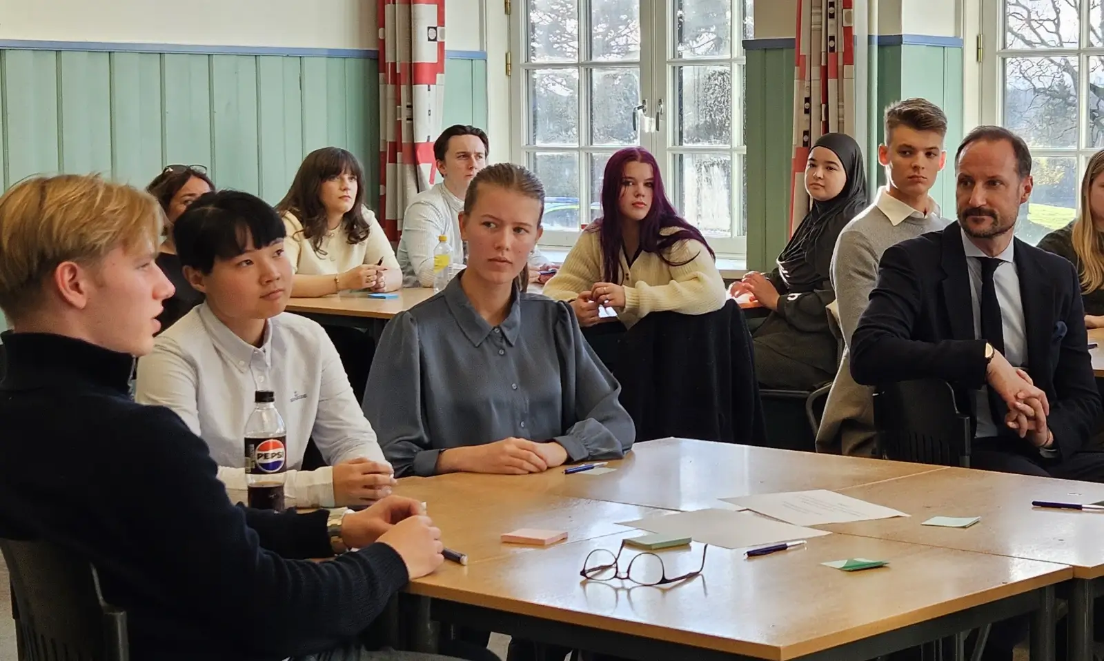 kronprins haakon deltok i undervisning om ki og kildekritikk 4