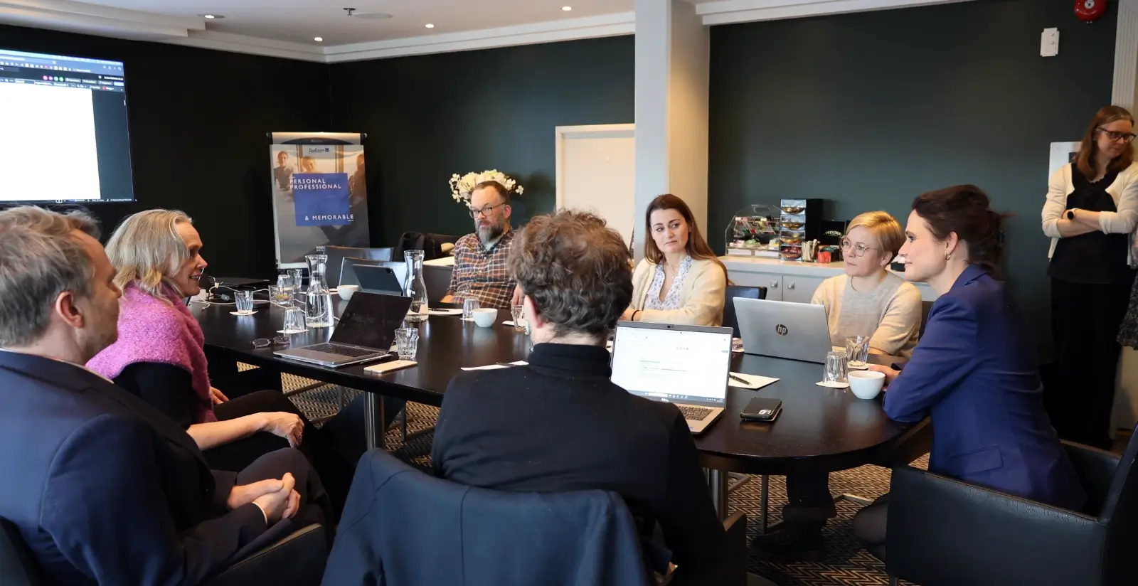 Kunnskapsminister Kari Nessa Nordtun møtte onsdag faggruppene som skal levere utkast til innholdslister allerede i mars. Foto: Utdanningsdirektoratet