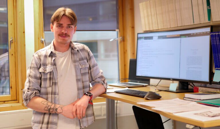 Stipendiat ved Institutt for informatikk ved UiB, Sondre Bolland, har akkurat publisert resultatene av Nasjonal Forkunnskapstest i Programmering. Randi Heggernes Eilertsen, UiB