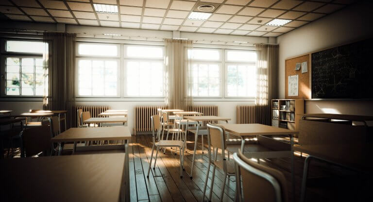 Ingen lærere skal måtte oppleve å håndtere volds- og trusselsituasjoner alene, sier Geir Røsvoll som ber om handling for å styrke laget rundt lærere og elever. Foto: AdobeStock